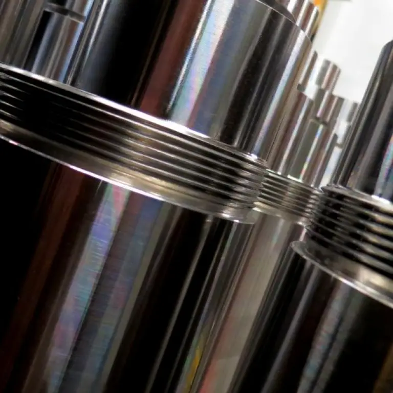 CNC turned steel parts with machined grooves